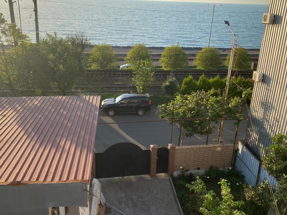Merab House Batumi Exterior foto